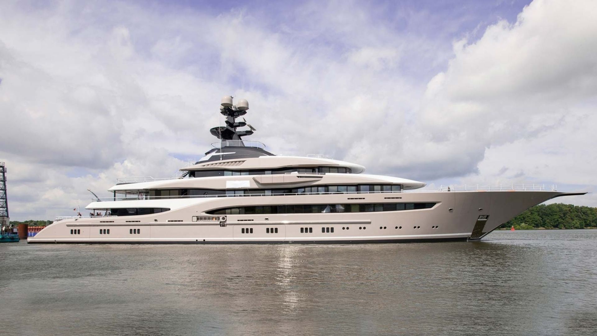 "WHISPER", a 2014 Lurssen 95.2m motor yacht for charter, profile starboard