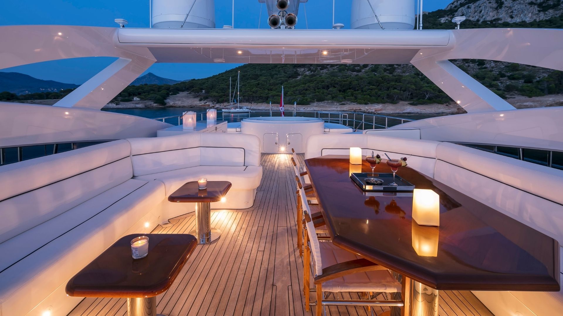 "L'EQUINOX", a 2006 Heesen Yachts 37.3m motor yacht for charter, sundeck