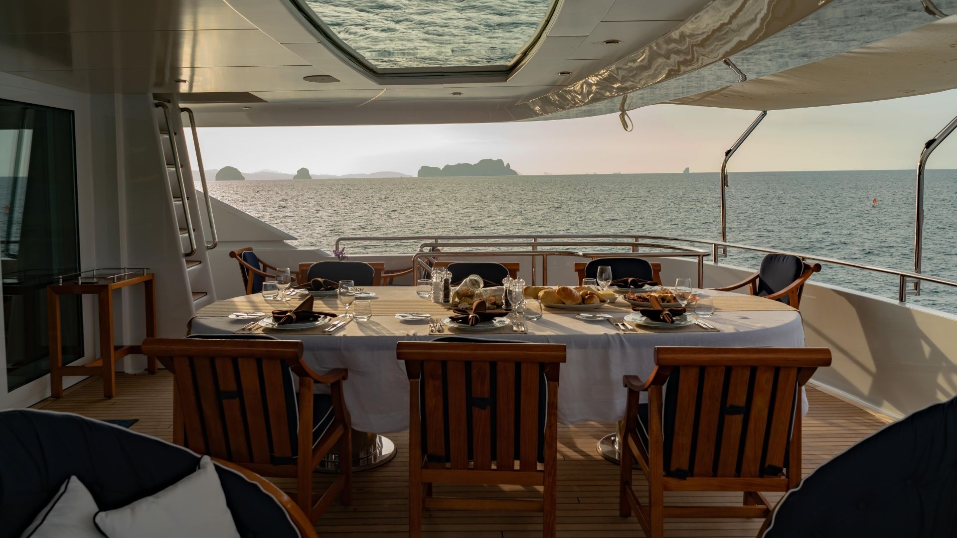"LADY AZUL", a 2001 Heesen Yachts 39.4m motor yacht for charter, aft deck dining