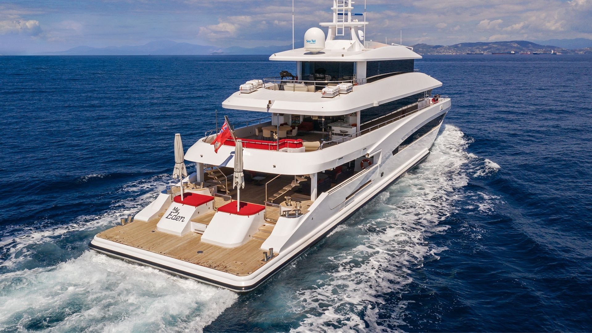"MY EDEN", a 1999 Golden Yachts 45.5m motor yacht for charter, stern