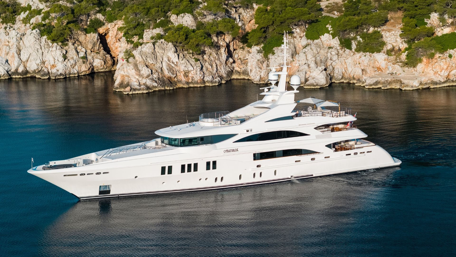 "O'MATHILDE", a 2018 Golden Yachts 56m motor yacht for charter, profile starboard