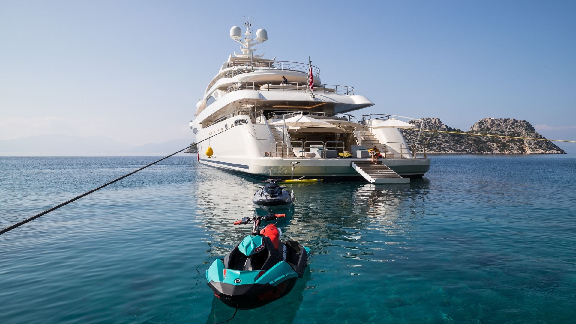 "O'PTASIA", a 2018 Golden Yachts 85m motor yacht for charter, stern