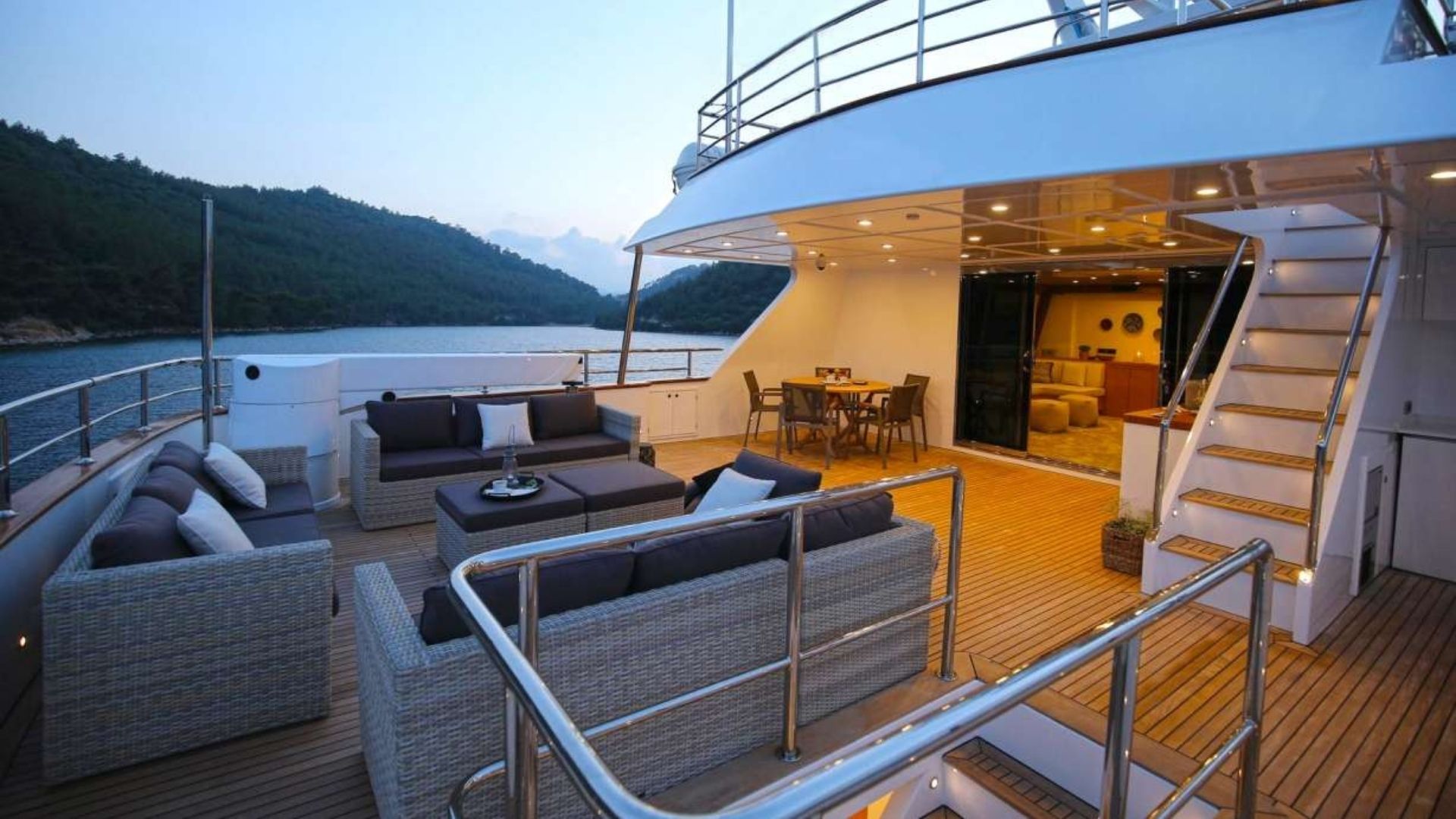 "OTTAWA IV", a 2016 I-SEA Yachts 39m motor yacht for charter, aft deck