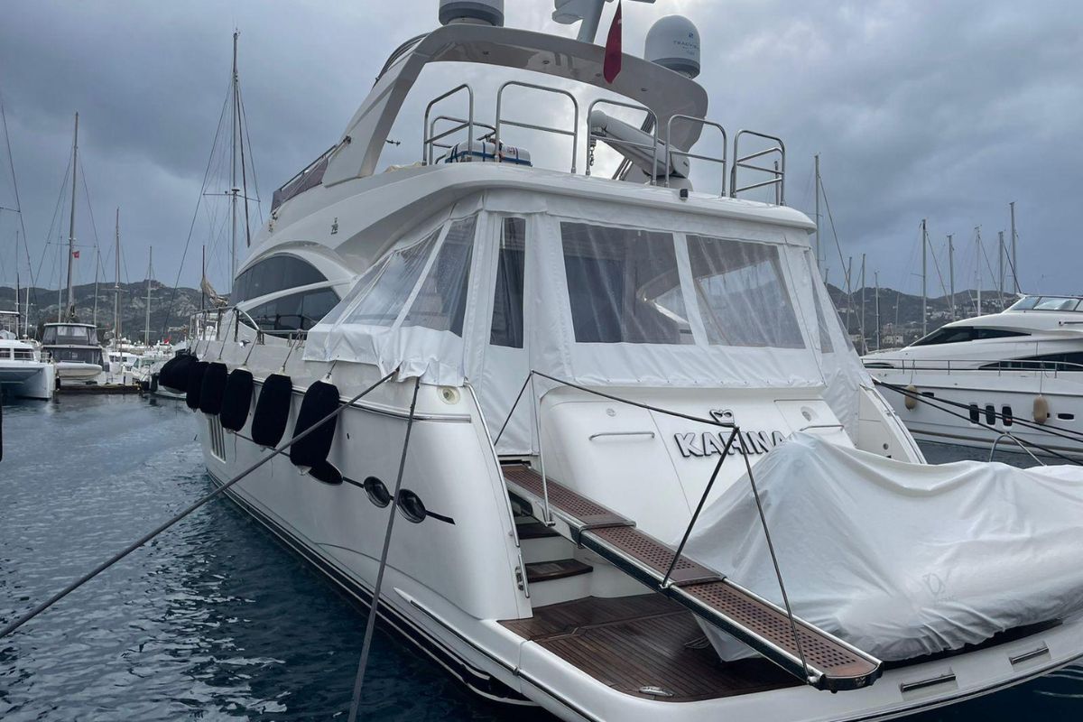 PRINCESS 72, a 2012 Princess 22.35m motor yacht for sale, transom