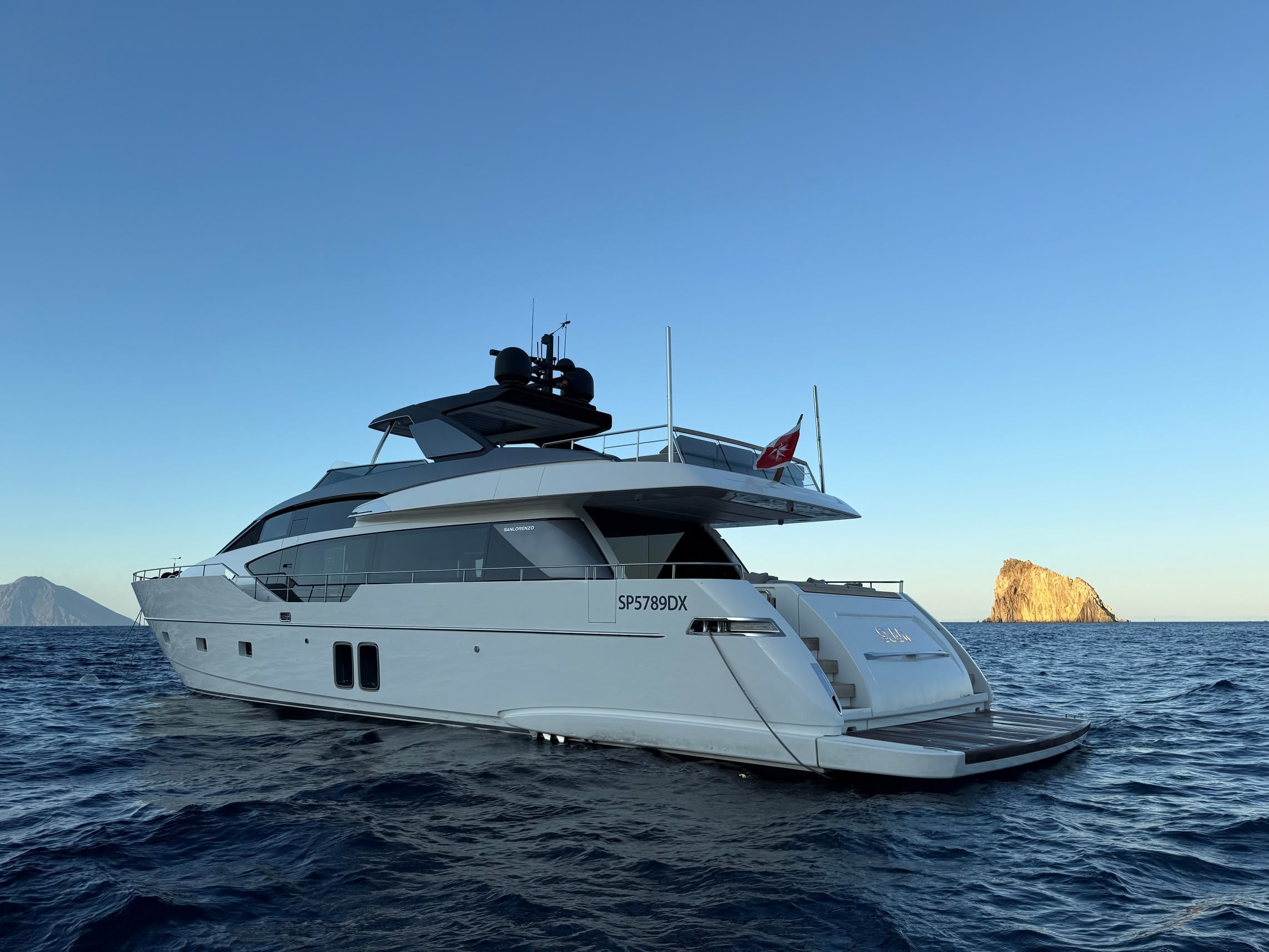 SANLORENZO SL86, a 2018 Sanlorenzo 26.76m motor yacht for sale with Smart Yachts, stern
