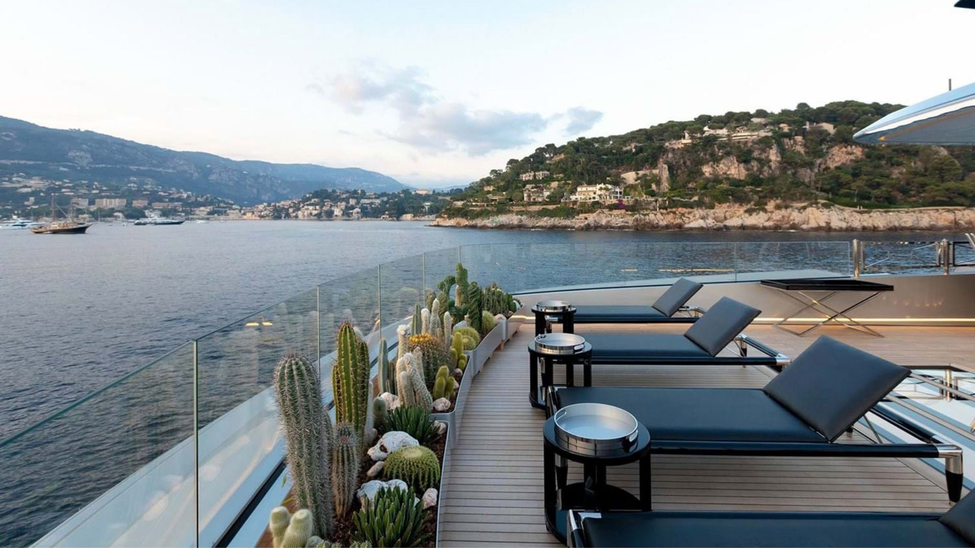 "SARASTAR", a 2017 Mondomarine 60.2m motor yacht for charter, sundeck