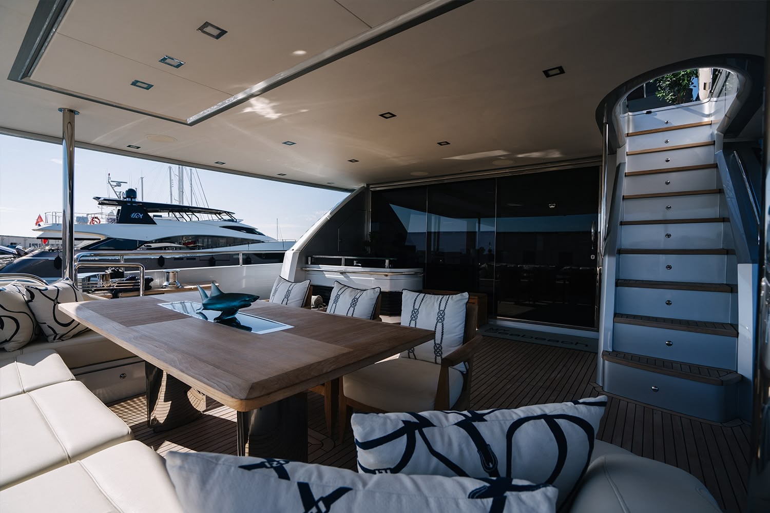 SEABEACH, a 2013 Princess 32m motor yacht for sale with Smart Yachts, aft deck dining