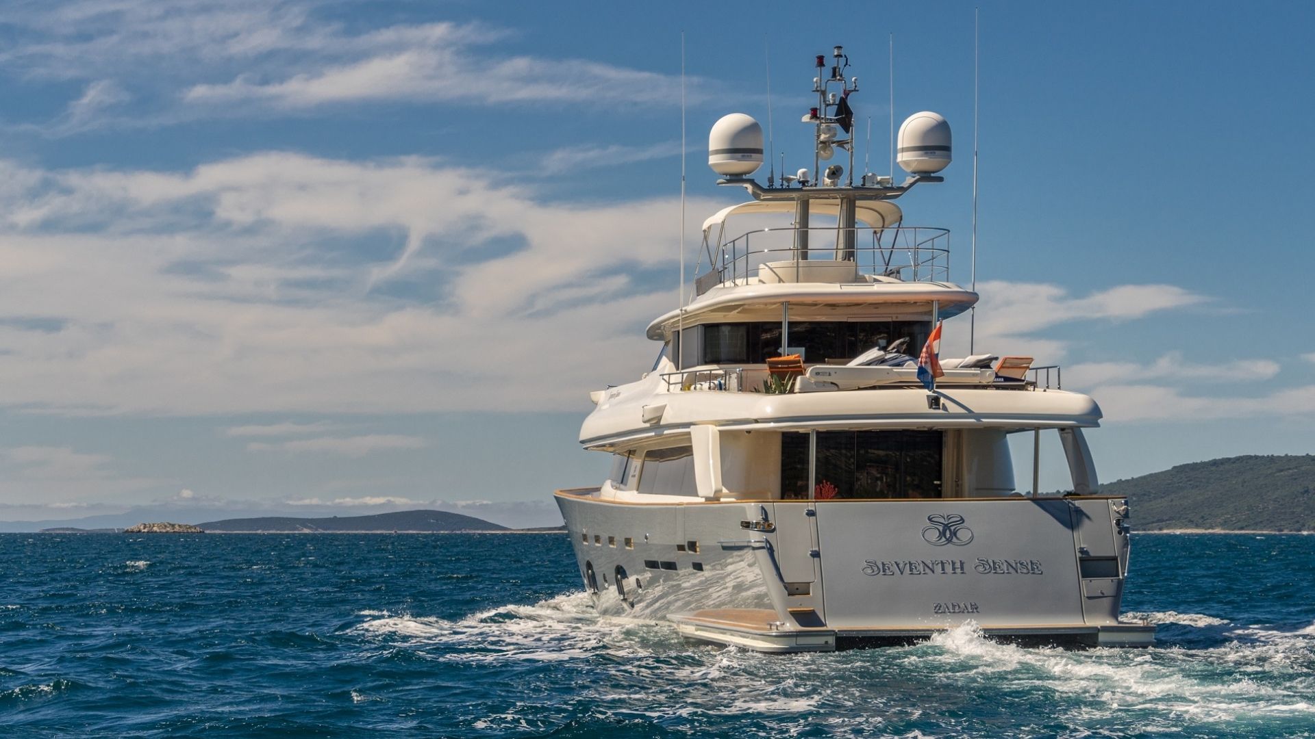 "SEVENTH SENSE", a 2008 Ferretti Yachts 32.62m motor yacht for charter, stern