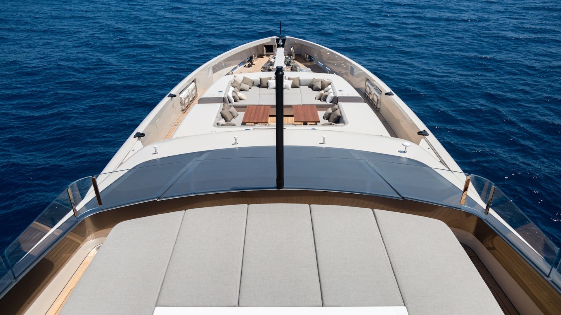 "VERTIGE", a 2017 Tankoa 49.9m motor yacht for charter, foredeck